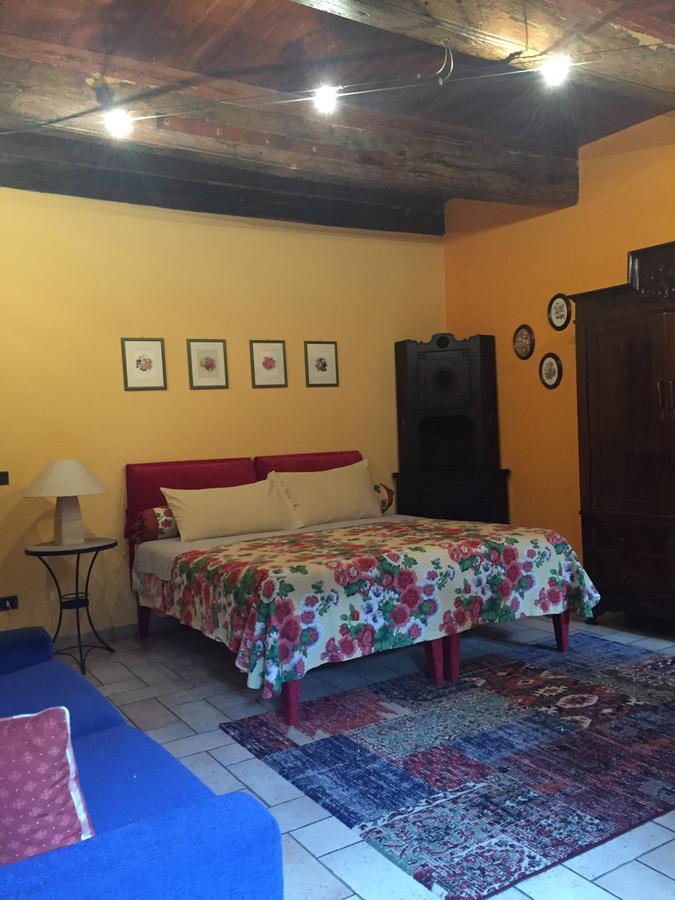 Bed and Breakfast Cascina Baresane Alba  Exterior foto